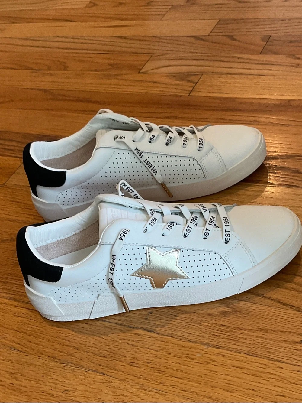 Vintage Havana White Sneakers with Gold Star